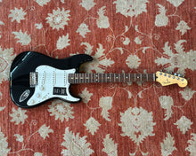 Load image into Gallery viewer, 2022 Fender Player Stratocaster SSS - Black