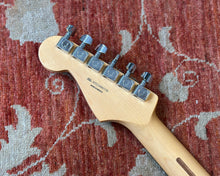 Load image into Gallery viewer, 2022 Fender Player Stratocaster SSS - Black