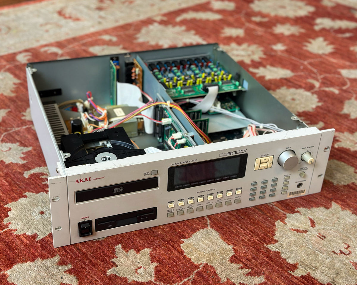 AKAI CD3000i CD-ROM Sample Player w/ 2 x EXM3008 RAM Cards