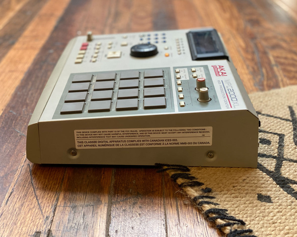 AKAI MPC2000XL – Found Sound