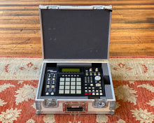 Load image into Gallery viewer, AKAI MPC2500 Music Production Center - Drum Machine Sampler and MIDI Sequencer