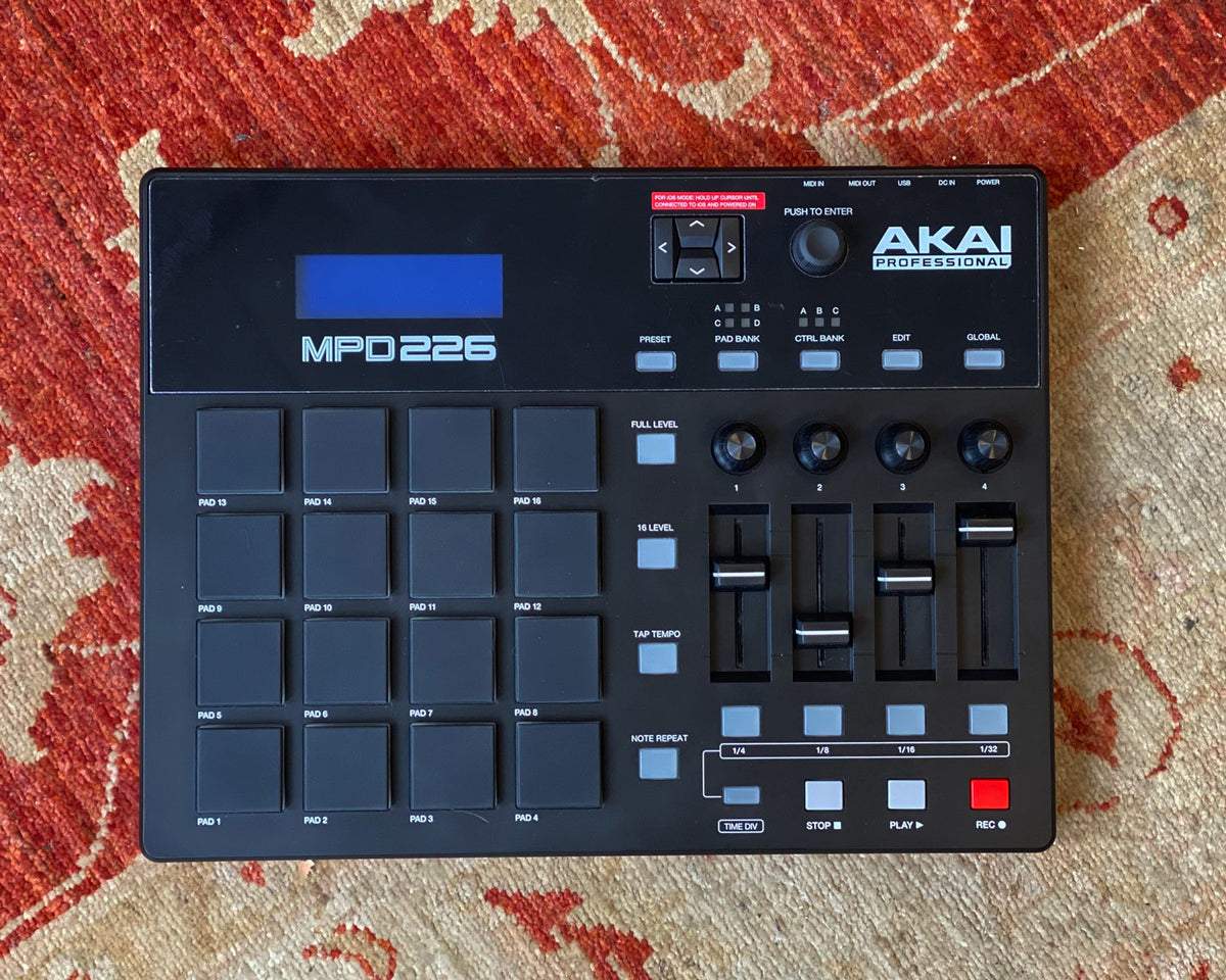 AKAI MPD226 – Found Sound