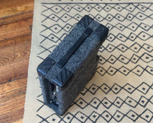 Load image into Gallery viewer, Abbey AB200