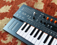 Load image into Gallery viewer, Arturia MiniFreak 37 - Six Voice Polyphonic Hybrid Synthesizer