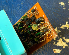 Load image into Gallery viewer, BOSS CE-2 Chorus