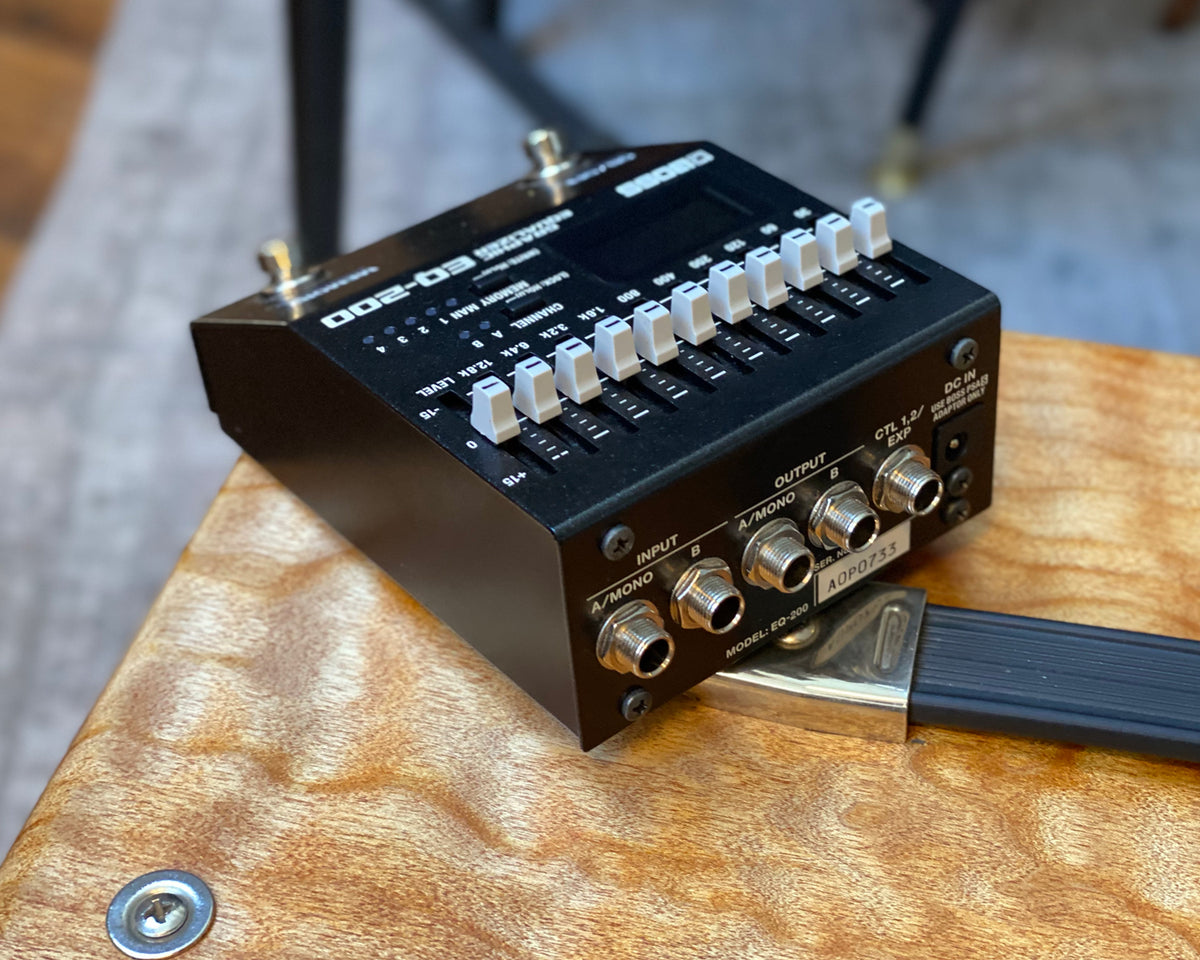 BOSS ( ボス ) / EQ-200　GRAPHIC EQUALIZER Boss EQ-200 Graphic Equalizer Pedal | Sweetwater