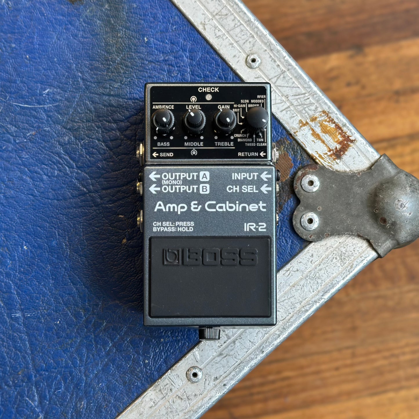 BOSS IR-2 Amp & Cabinet