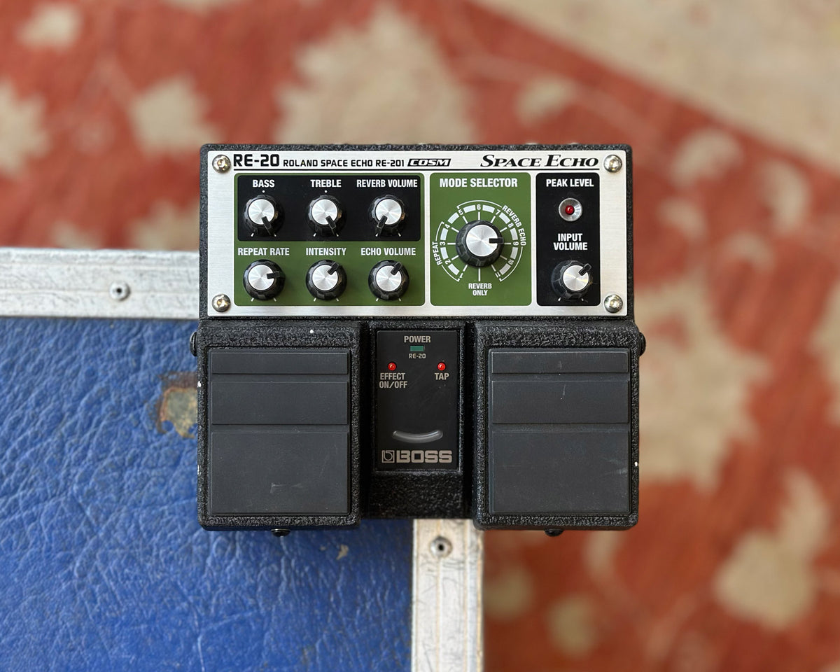 BOSS RE-20 Roland Space Echo エフェクター Boss RE-20 Roland Space Echo Tape Echo Simulator Guitar
