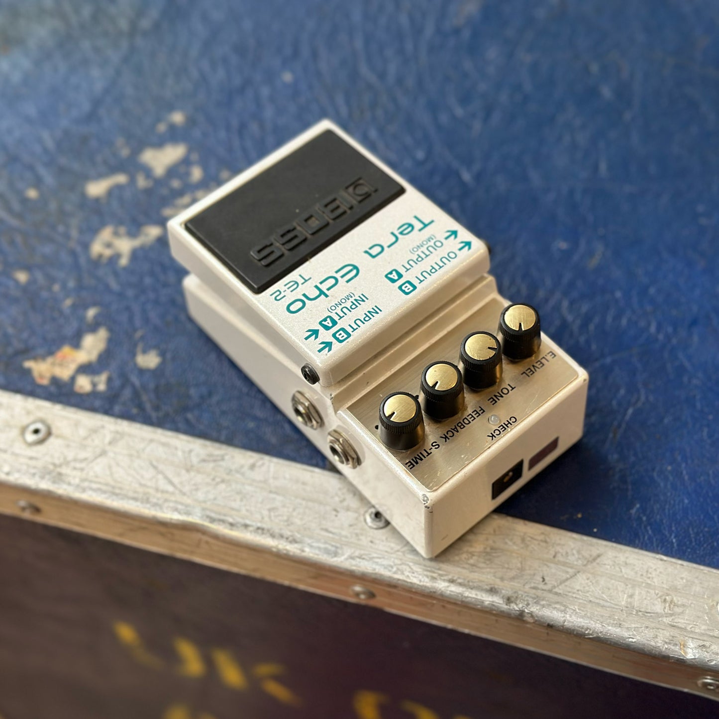 BOSS TE-2 Tera Echo