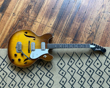 Load image into Gallery viewer, Barclay Semi-Hollow H84
