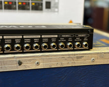 Load image into Gallery viewer, Behringer HA8000 Power Play