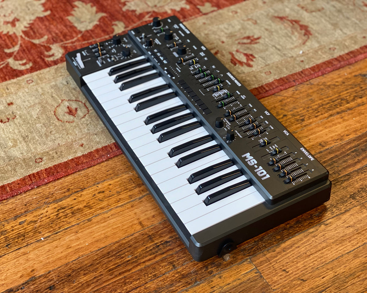 Behringer MS-101 (MS-1) Black Analog Synthesizer – Found Sound