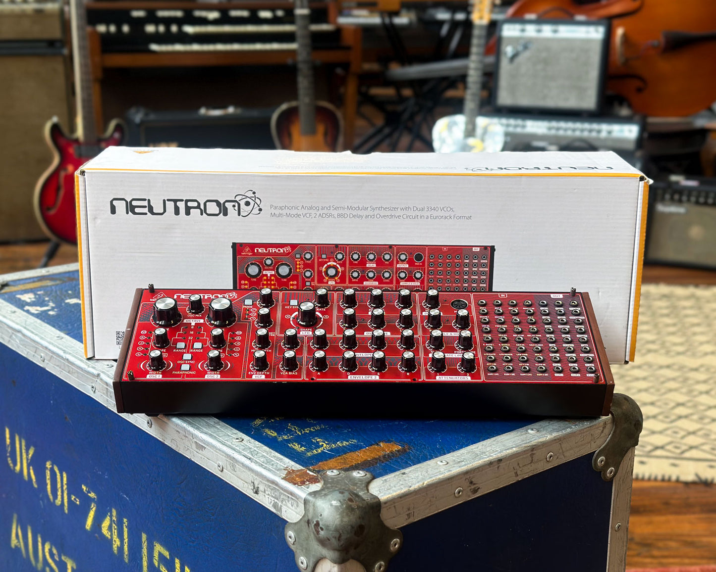 Behringer Neutron Synthesiser