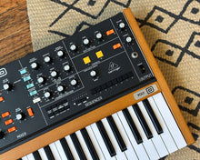Load image into Gallery viewer, Behringer POLY D 37 Key Analog Synth