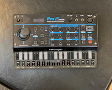 Load image into Gallery viewer, Behringer Pro VS Mini
