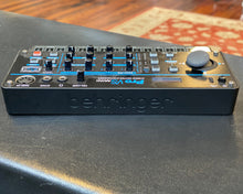 Load image into Gallery viewer, Behringer Pro VS Mini