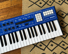 Load image into Gallery viewer, Behringer Wave 8-Voice Multi-Timbral Hybrid Synth