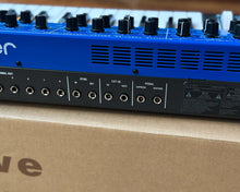 Load image into Gallery viewer, Behringer Wave 8-Voice Multi-Timbral Hybrid Synth