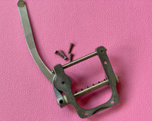 Load image into Gallery viewer, Gibson Bigsby B5 Vibrato - Original 1971 Horseshoe Tailpiece