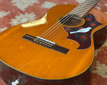 Load image into Gallery viewer, Bolero SG100 - 'Dove' Classical