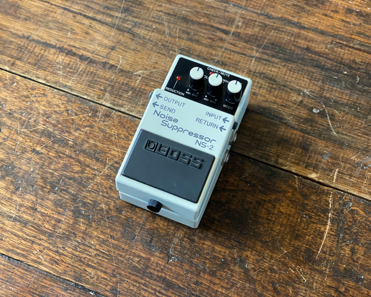 1992年製　BOSS NS-2 Noise Suppressor Amazon.com: BOSS NS-2 Noise Suppressor Guitar Pedal