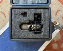 Load image into Gallery viewer, CAD M179 Large-Diaphragm Condenser