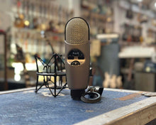 Load image into Gallery viewer, CAD M179 Large-Diaphragm Condenser