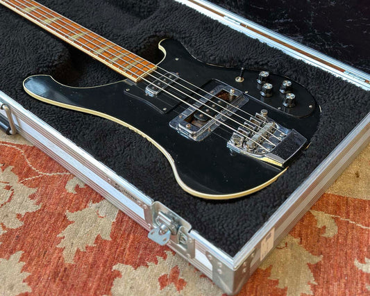 Caseman Flight Case for Rickenbacker 4003 Bass