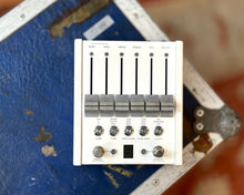 Load image into Gallery viewer, Chase Bliss CXM 1978