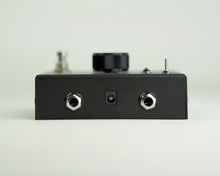 Load image into Gallery viewer, Collision Devices Singularity One Knob Fuzz Pedal