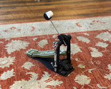 Load image into Gallery viewer, Crush M4 Kick Pedal