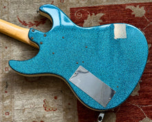 Load image into Gallery viewer, 1999 Danelectro Hodad - Blue Sparkle w/Danelectro Vibrato