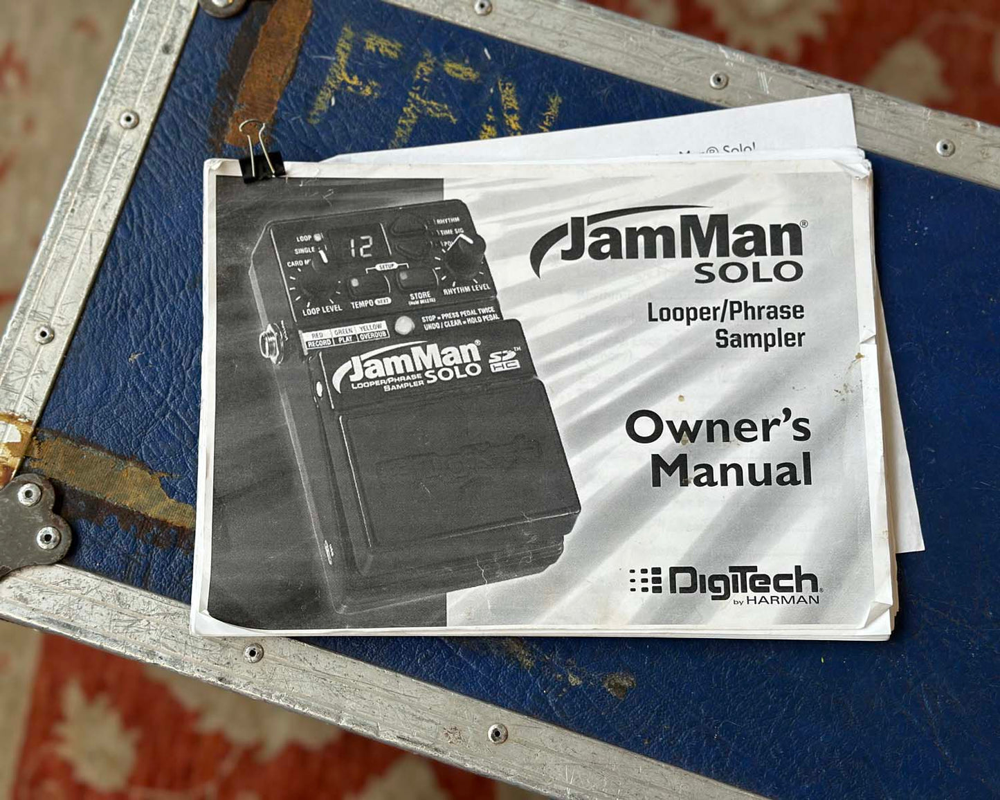 DigiTech JamMan Solo Looper/Phrase Sampler with bonus FS3X 3 Button Footswitch