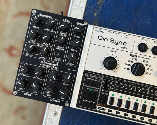 Din Sync RE-606 w/ AlienizeD mk2 Mod
