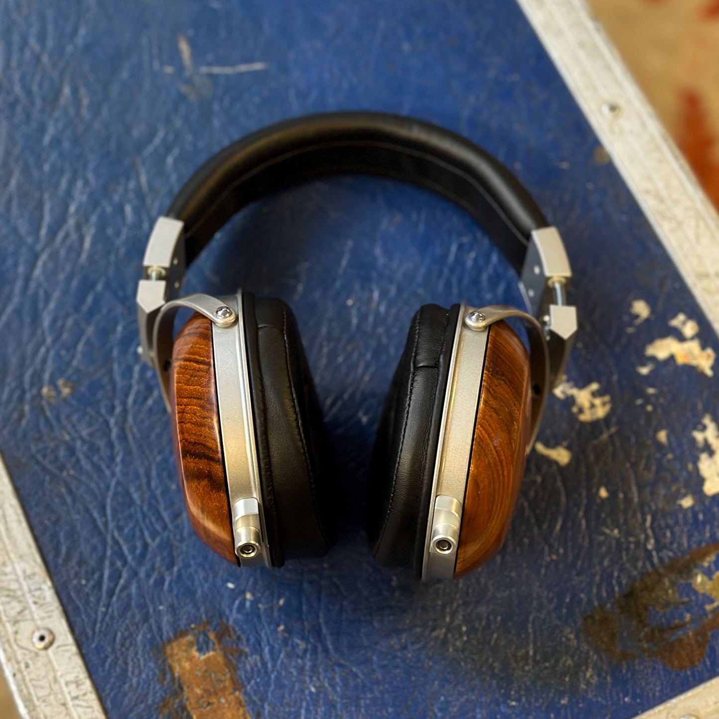 E-MU Teak headphones - Audiophile Reference Headphones