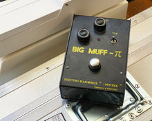 Load image into Gallery viewer, Electro Harmonix/Sovtek Big Muff Pi V7.1D Black Russian
