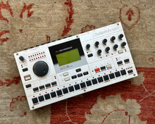 Load image into Gallery viewer, Elektron Machinedrum SPS-1UW MKII
