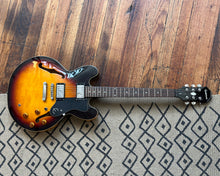 Load image into Gallery viewer, Epiphone DOT ES 335 Semi-Hollow Electric Guitar