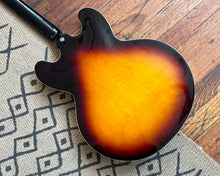 Load image into Gallery viewer, Epiphone DOT ES 335 Semi-Hollow Electric Guitar