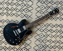 Load image into Gallery viewer, Epiphone Dot EB