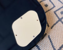 Load image into Gallery viewer, Epiphone Les Paul Standard w/ Epiphone HSC