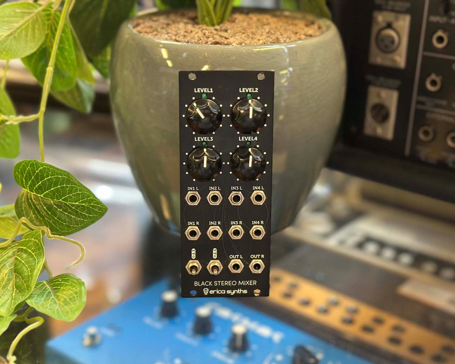 Erica Synths Black Stereo Mixer v3 Eurorack Module