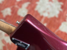 Load image into Gallery viewer, Ernie Ball Music Man St. Vincent Goldie - Velveteen