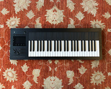 Load image into Gallery viewer, Expressive E Osmose