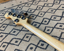 Load image into Gallery viewer, '05 Fender 60th Anniversary Jazz 5 Bass - Natural w/ OHSC