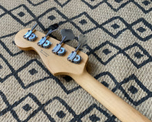 Load image into Gallery viewer, Fender American Performer Jazz Bass