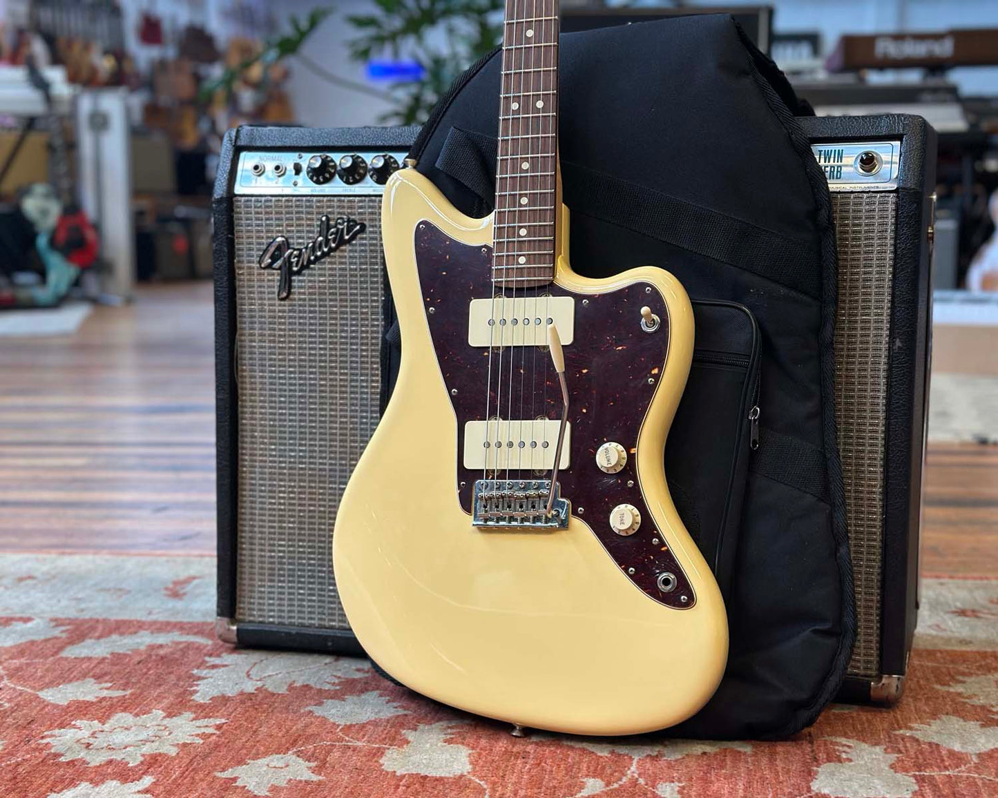 2019 Fender American Performer Jazzmaster - Vintage White