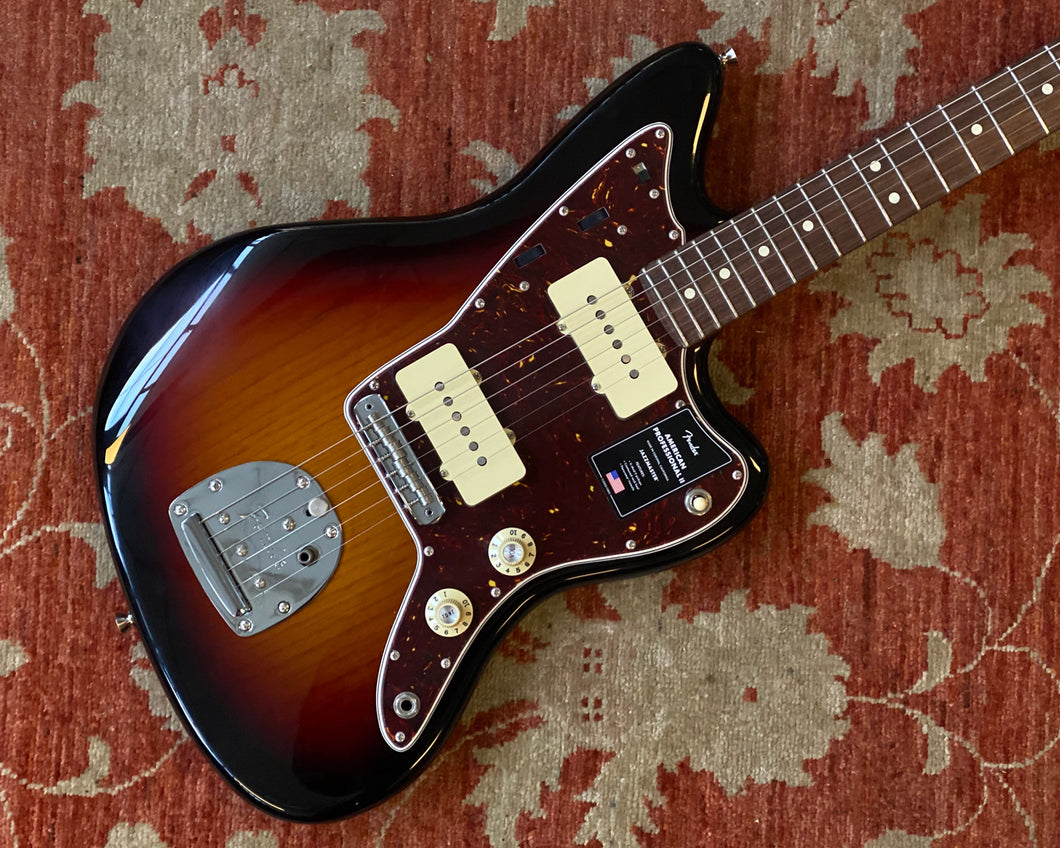 Fender American Professional II Jazzmaster - 3 Colour Sunburst