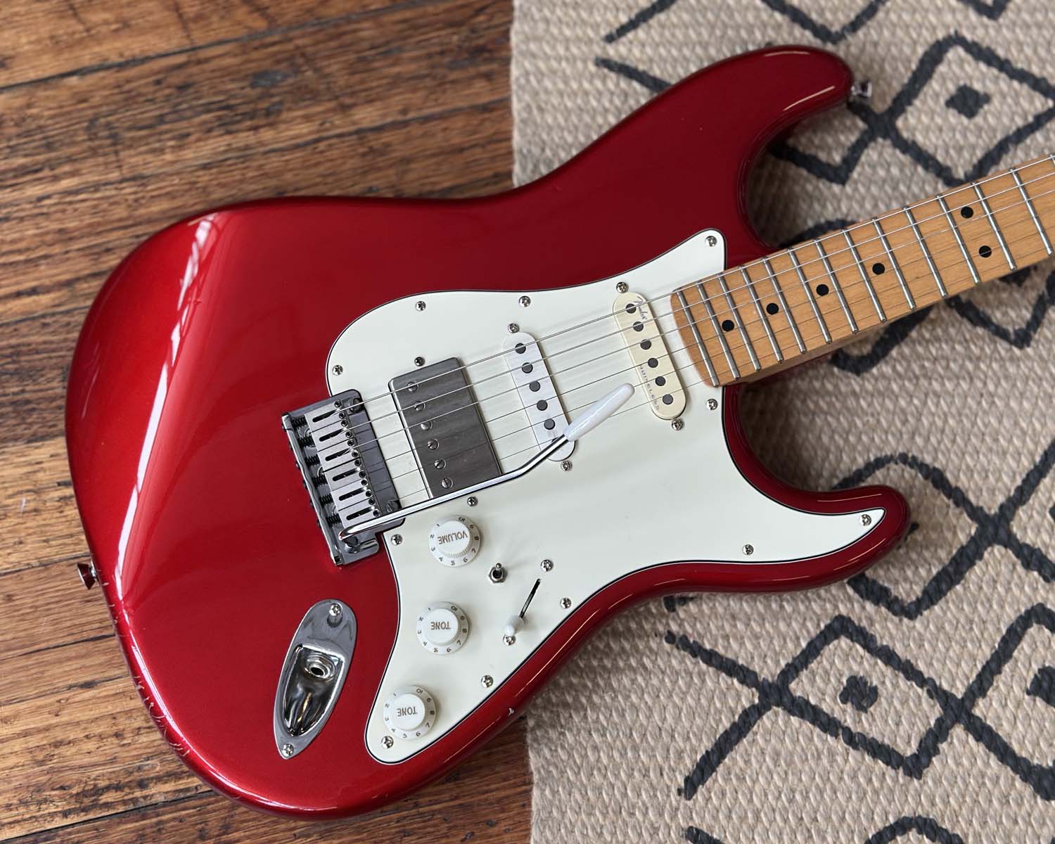 2006 Fender American Standard Stratocaster w/ OHSC - Suhr Pete
