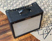 Load image into Gallery viewer, Fender Blues Junior III